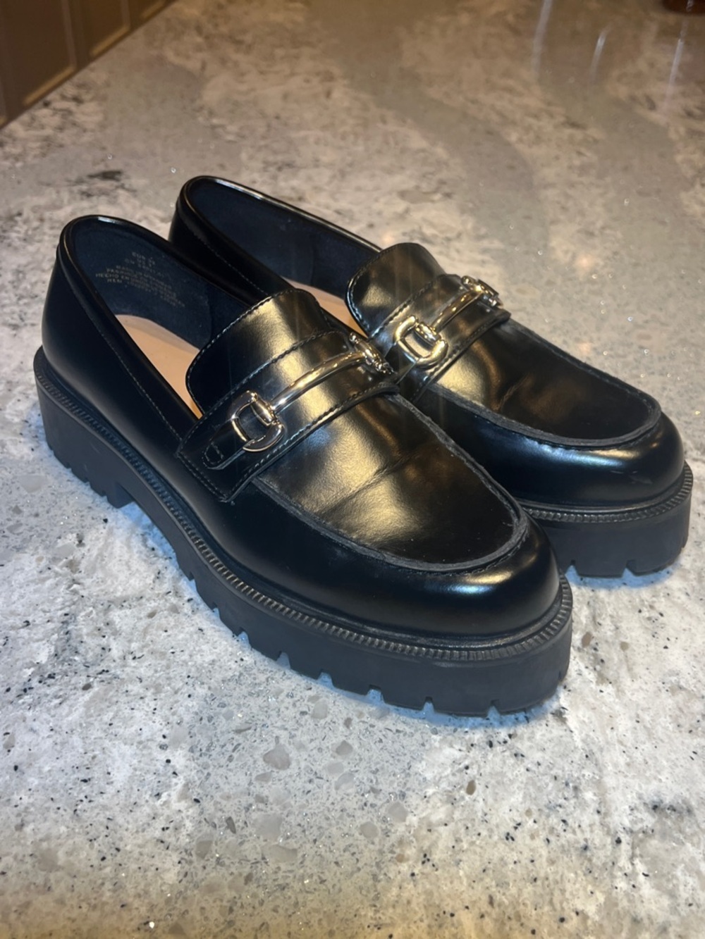 H&M Black Chunky Lug Sole Leather Loafers Size EU 38 US 7.5 EUC